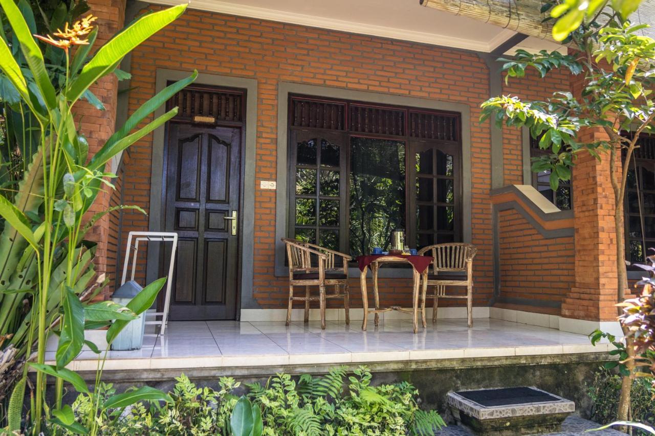 Adi Santia Bungalows Ubud Eksteriør billede