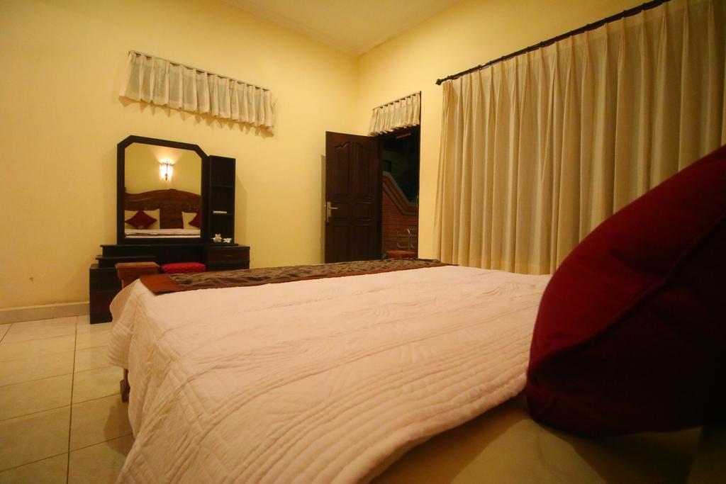 Adi Santia Bungalows Ubud Eksteriør billede
